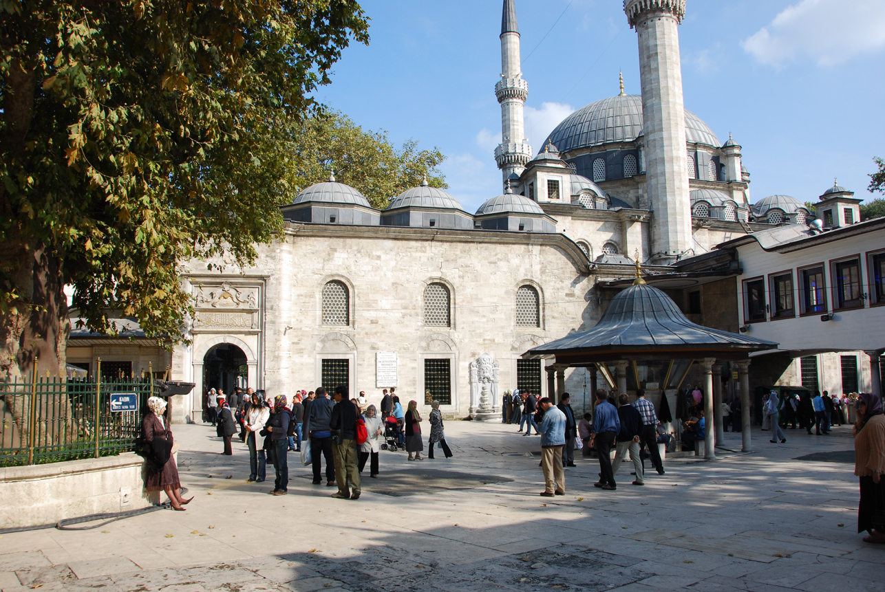 Tombs of Sahabas Half Day Tour In Istanbul 1