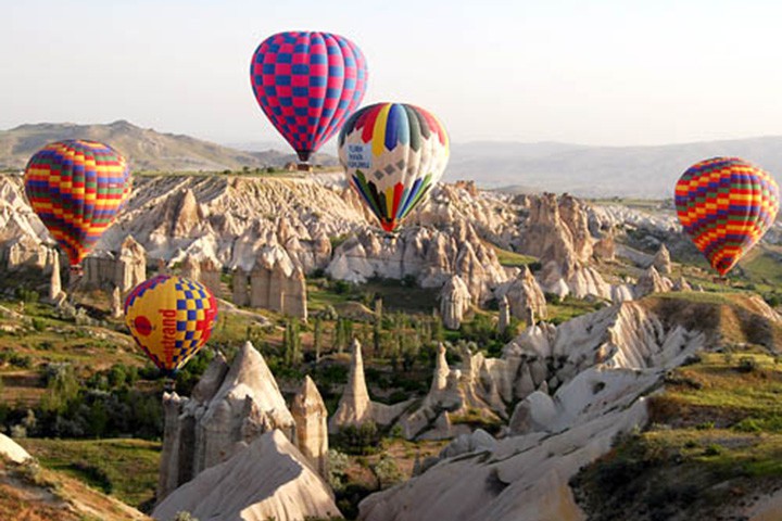 1,5 Hour Cappadocia Hot Air Balloon Tour 6