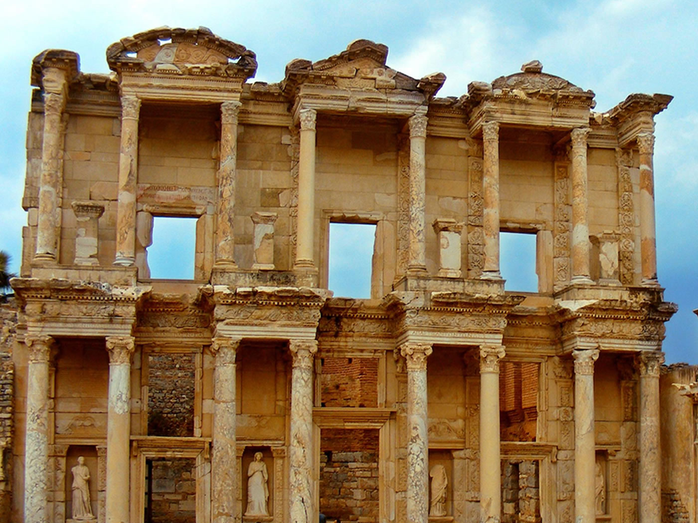 2 Day Troy Pergamon Ephesus Tour Package 4