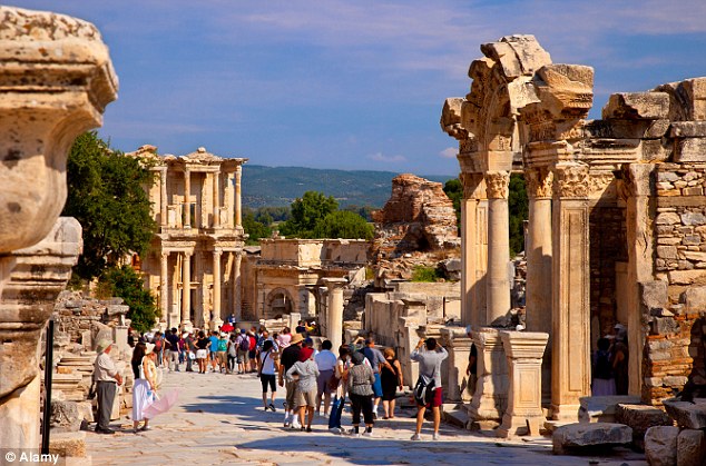 3 Day Ephesus, Priene, Miletus, Didyma, Pamukkale Tour