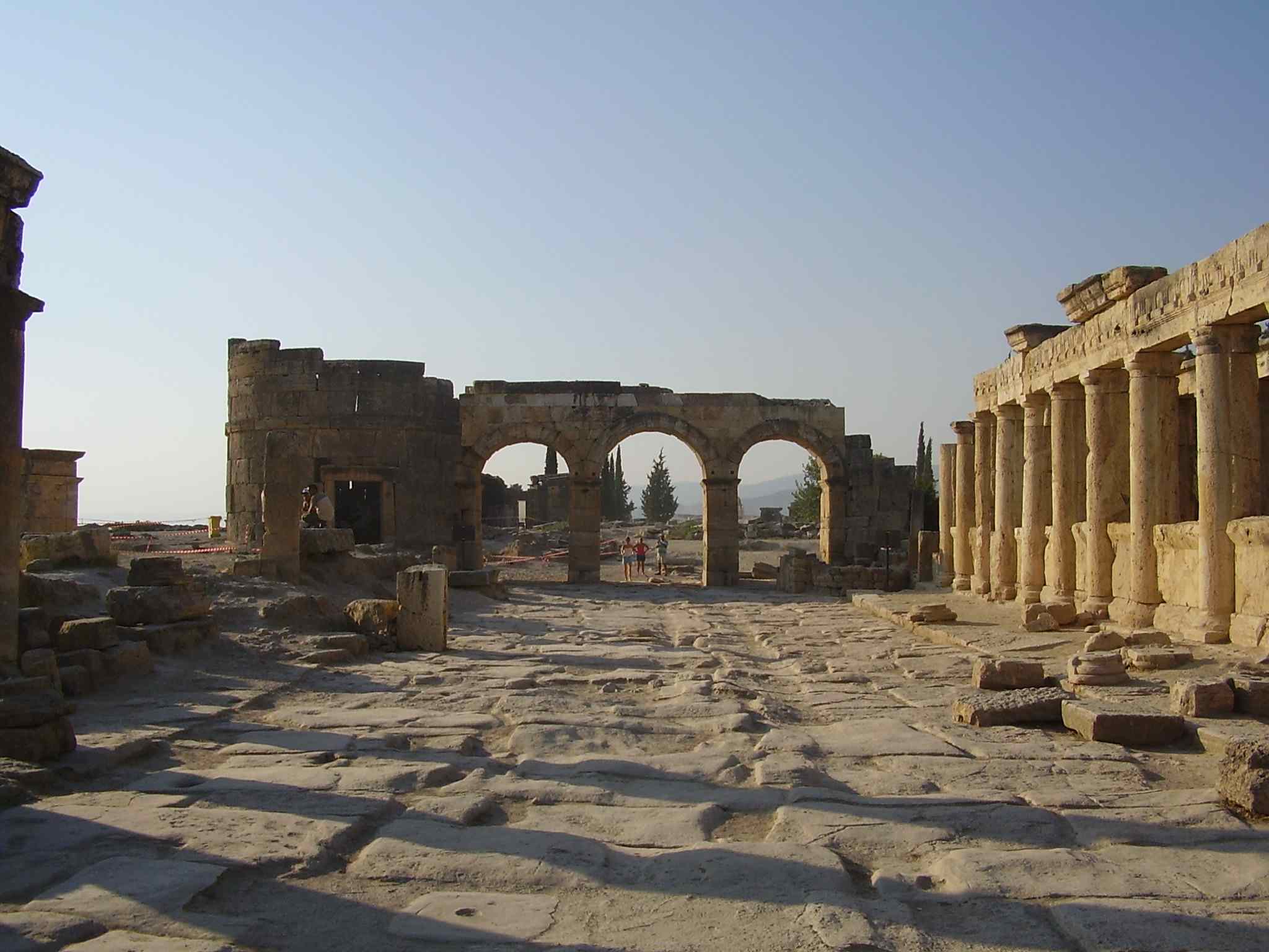 3 Day Ephesus, Priene, Miletus, Didyma, Pamukkale Tour 2