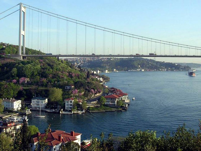Bosphorus Boat Sightseeing Tour – Istanbul Cruise 2