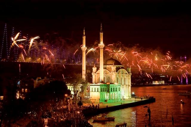Bosphorus New Year's Eve Party Istanbul 2