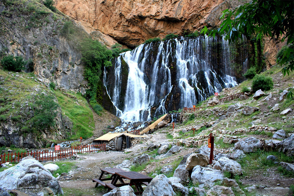 Cappadocia Kapuzbasi Waterfalls Tour 5