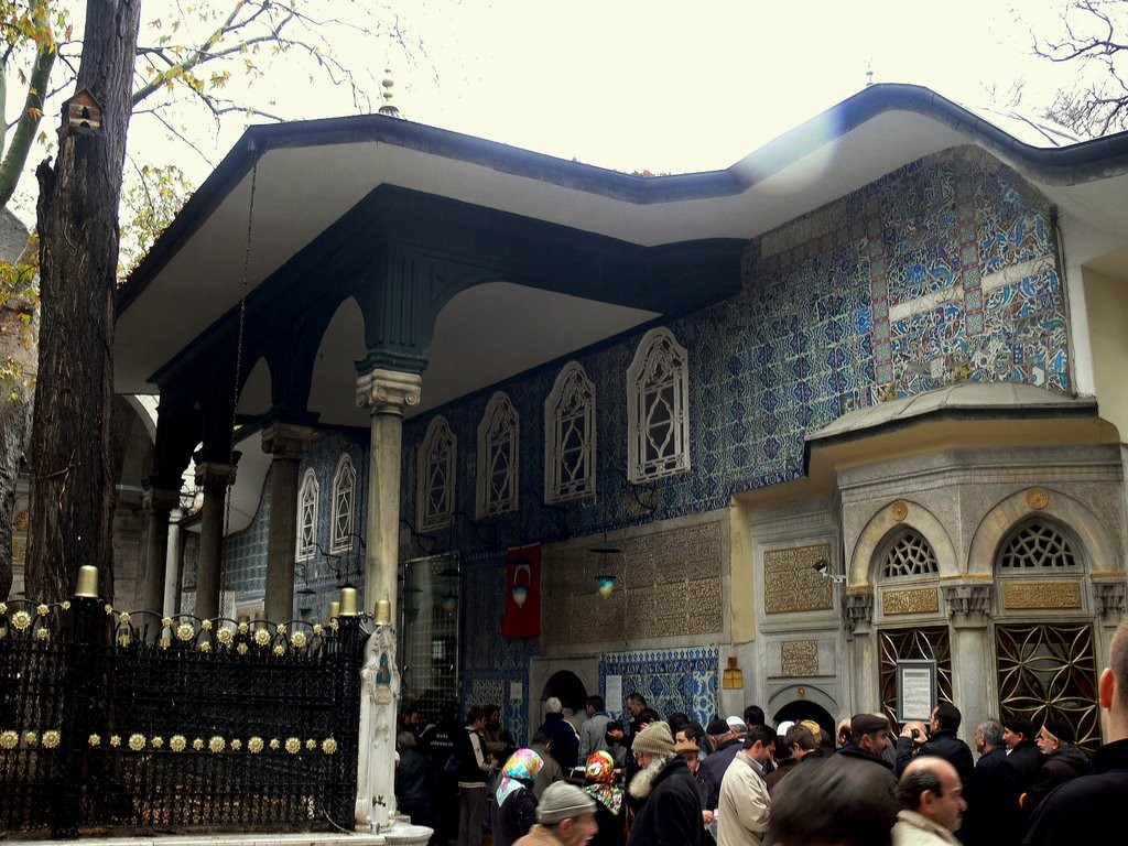 Tour For Tombs of Sahabas in Istanbul 5